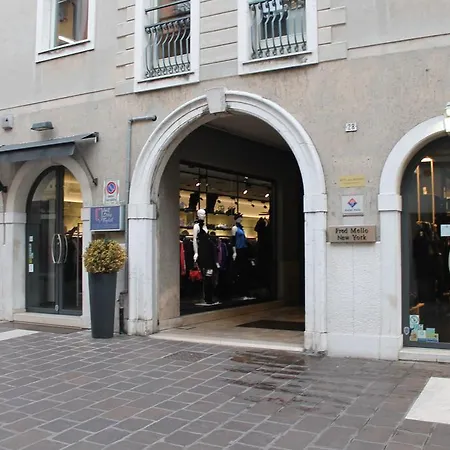 Old City Terrace Desenzano del Garda